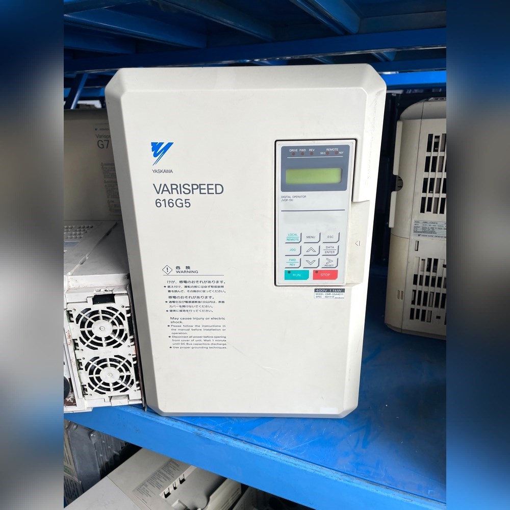 安川变频器CIMR-P5A4015 15KW 380V 议价