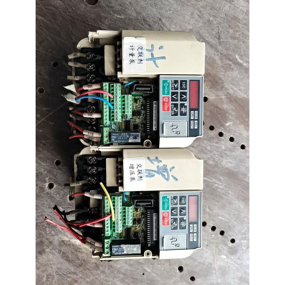 安川变频器ClMR-VB4A0004BBA 议价