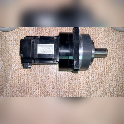 安川电机SGMAS-02A2AH161 减速机HPG-20A 议价