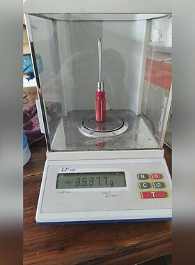 特价出一个LARK百灵电子天平 LP203精度高达1mg 议价