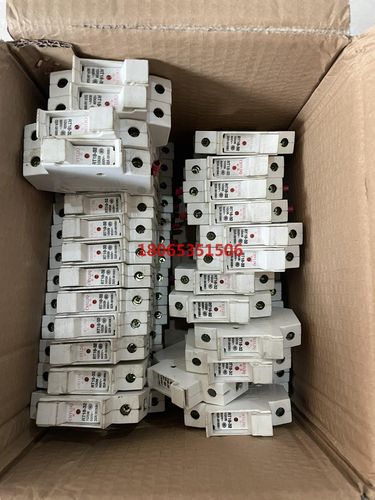 保险 成色漂亮 底座?保险 8元一套 一共54套  10