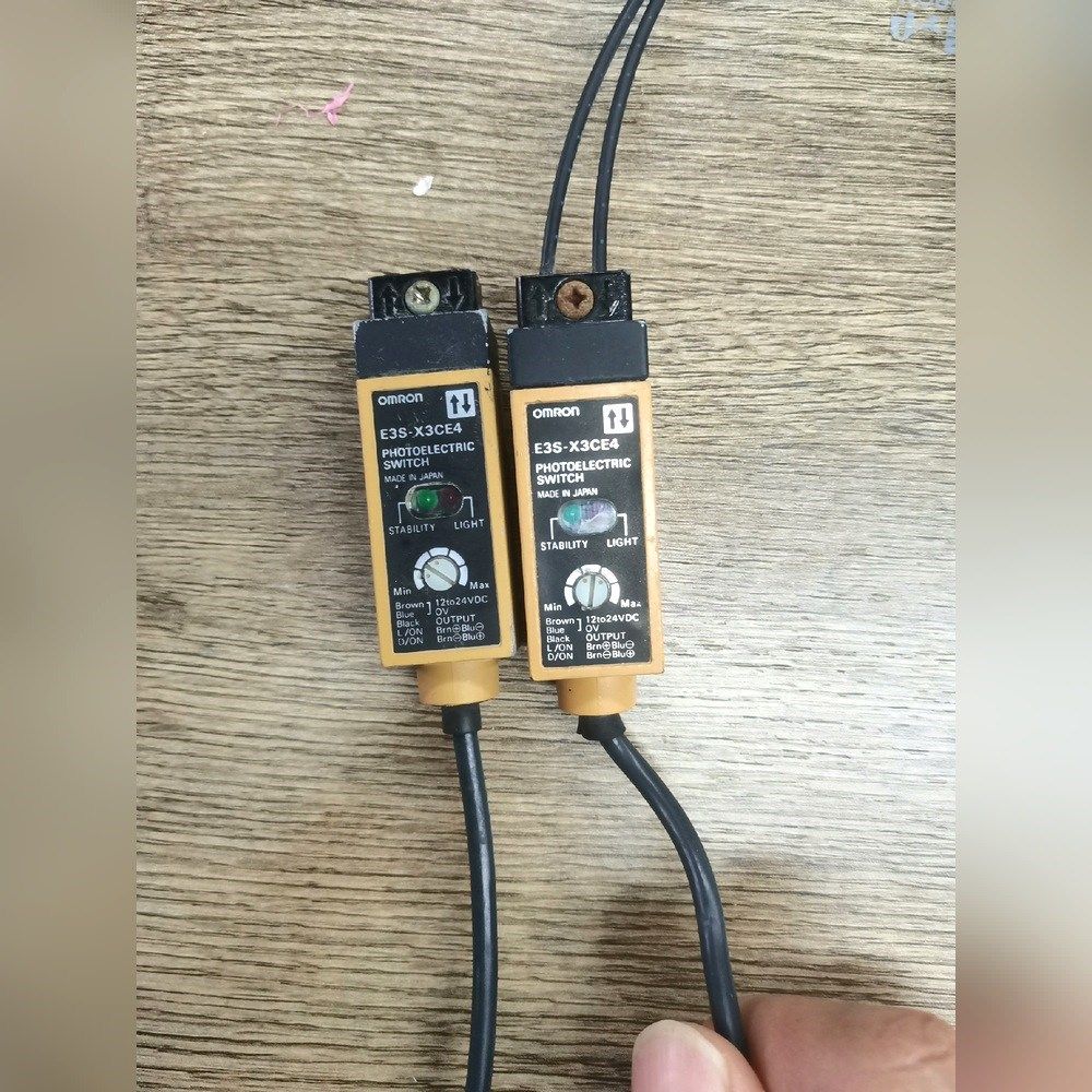 E3S-X3CE4 2个 实物图功能包好 议价