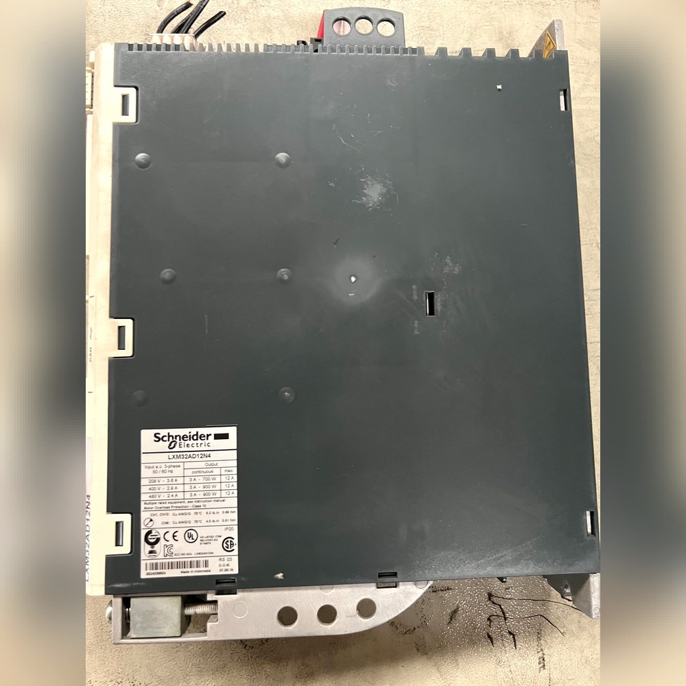 【出】施耐德电气伺服驱动器LXM32AD12N4 议价