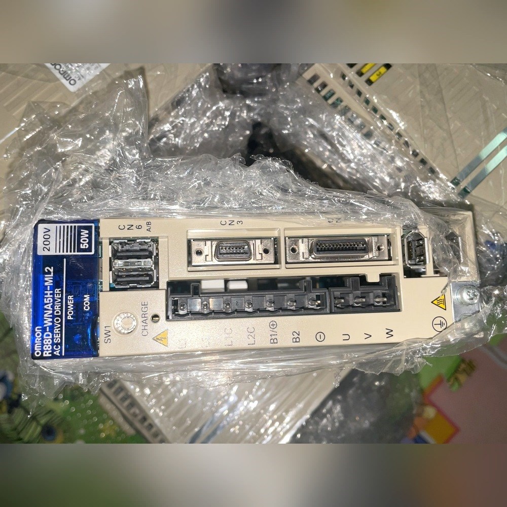 驱动器R88D-WNA5H-ML2 200 议价