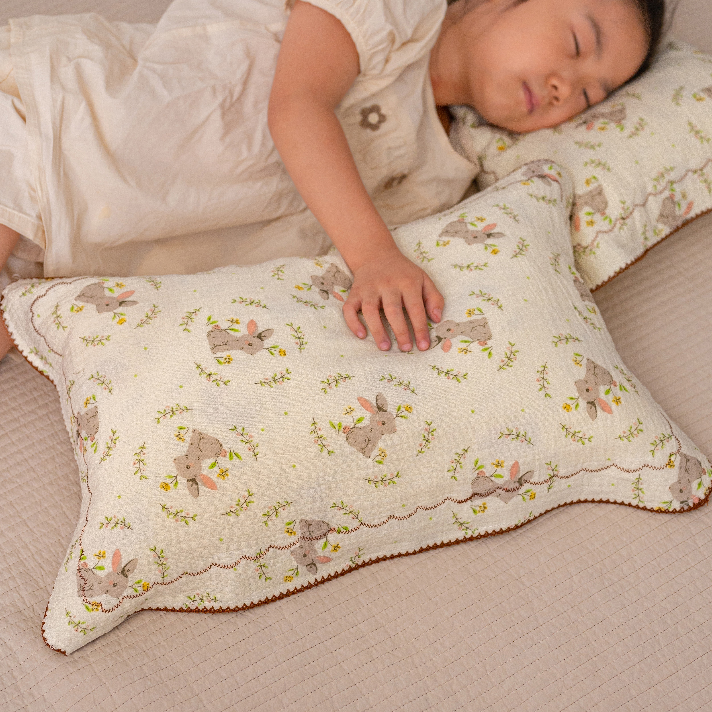 绿枝小兔儿童枕巾纯棉a类枕头巾