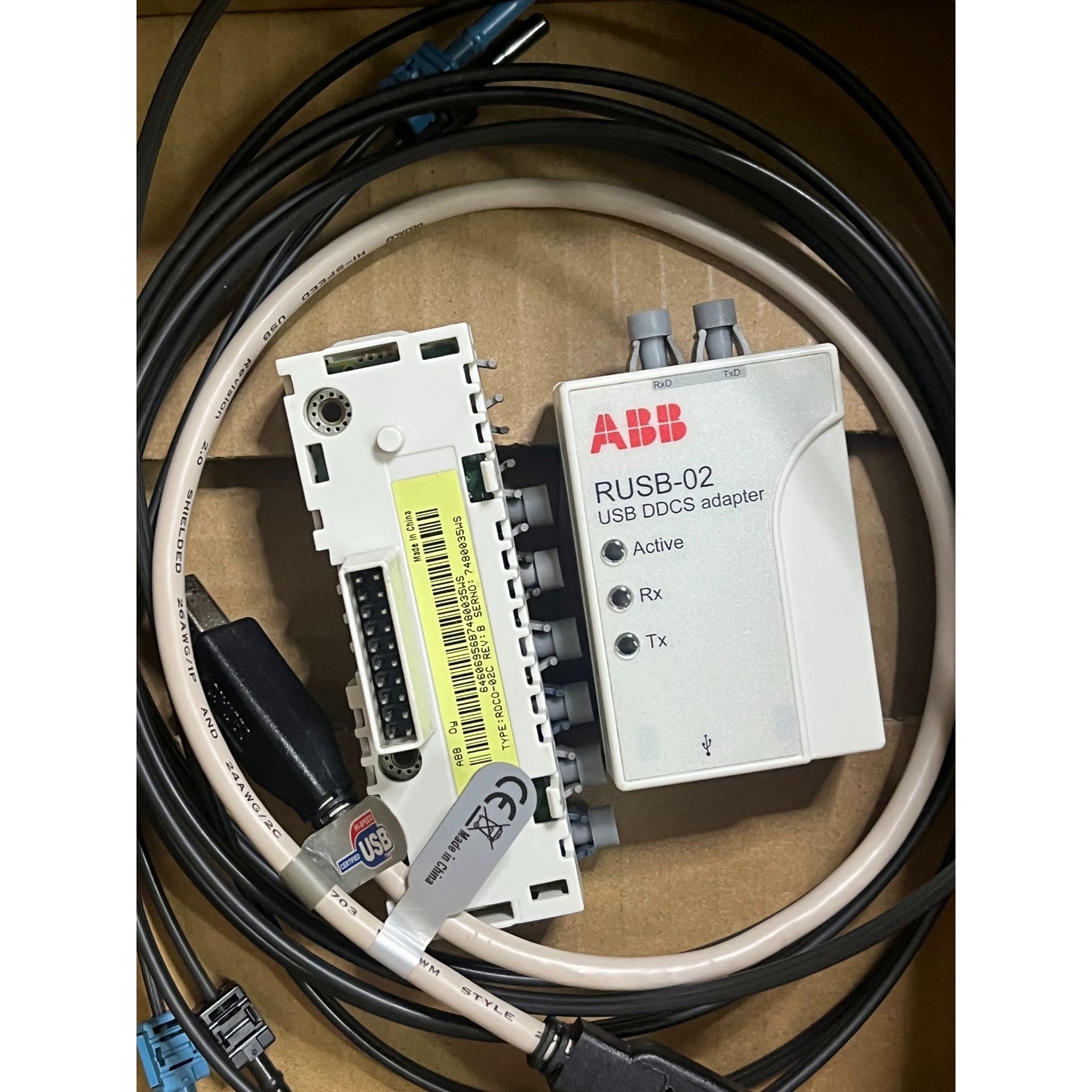 现货 RUSB-02 原装 ABB编程调试工具DriveWi原装请询价