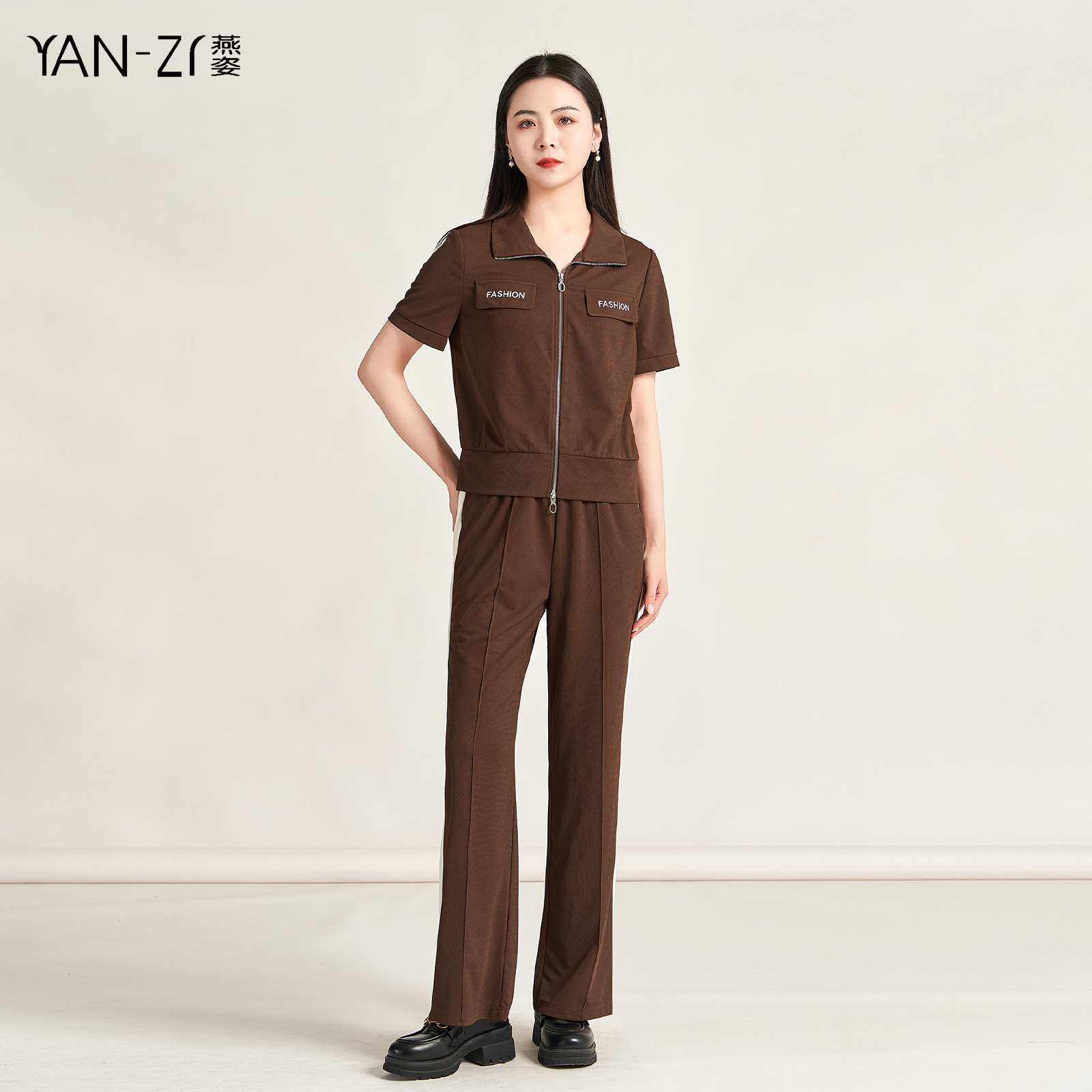 简约短袖上衣百搭直筒裤套装