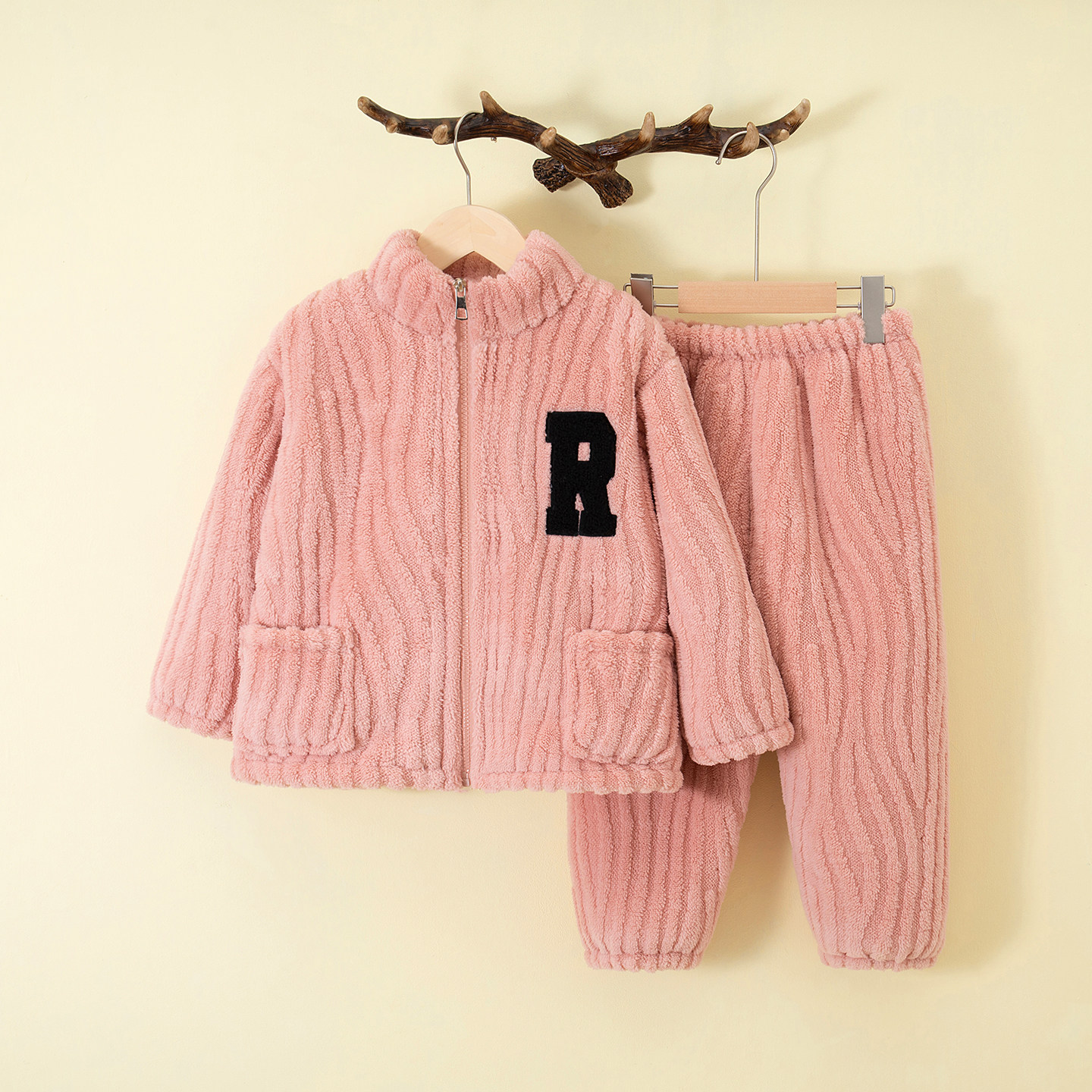 儿童青少年睡衣冬季加厚法兰绒女童男童保暖珊瑚绒家居服套装外穿