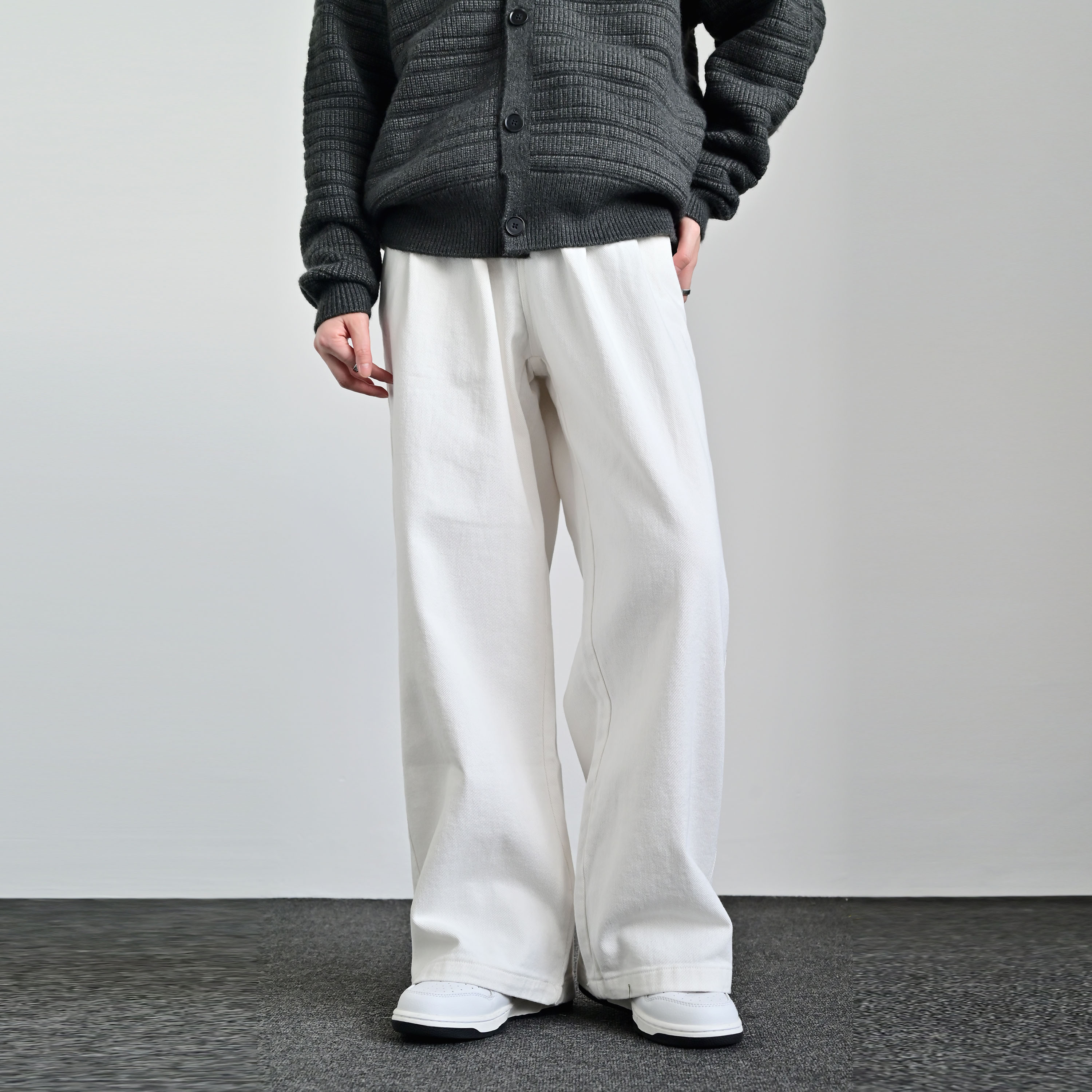 ZCBEAR美式复古直筒牛仔裤