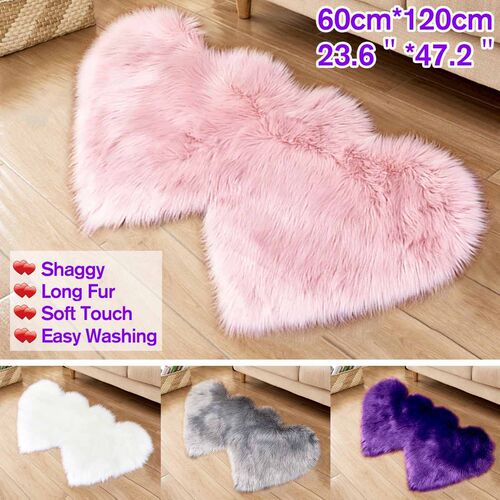 60 x120cm Soft Thick Heart Shape Carpet is suitable for the