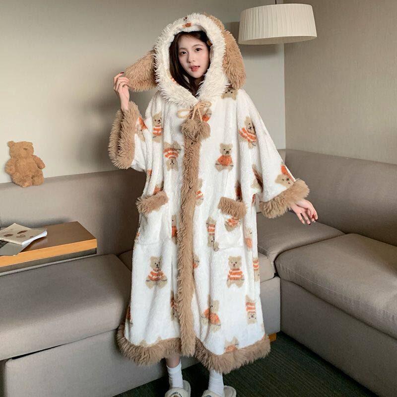 网红新款卡通小熊斗篷睡袍睡衣套装女冬季加厚长款家居服可外穿