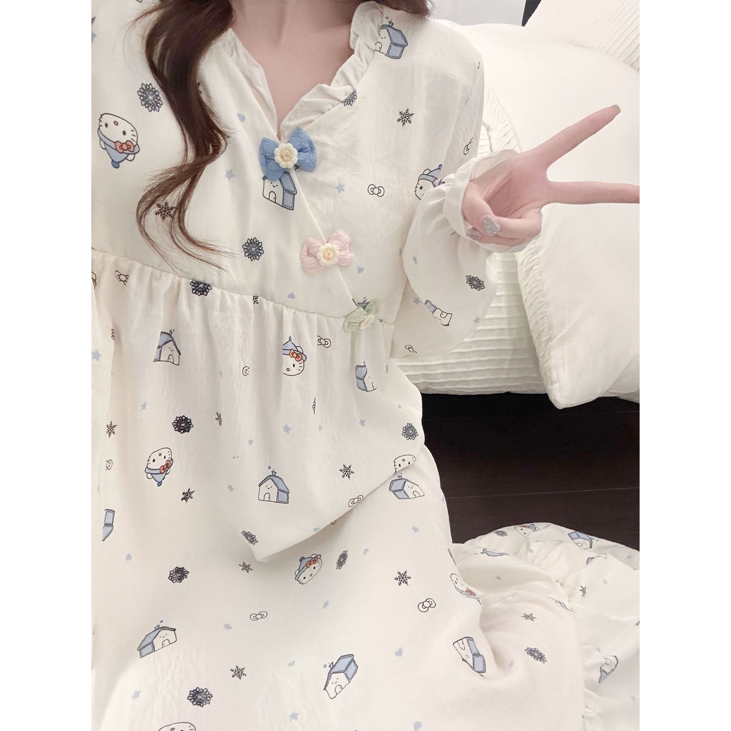 2026年春秋长袖带胸垫云朵棉睡裙甜美花边卡通少女长裙