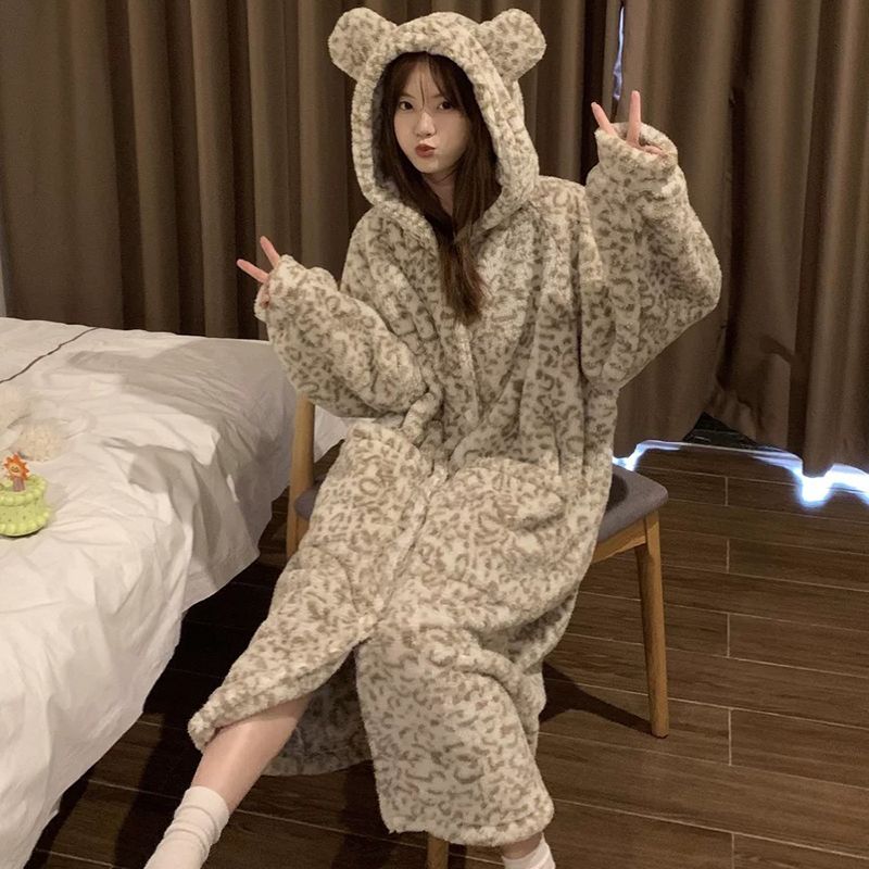 冬天豹纹珊瑚绒连帽睡袍冬季女款加绒加厚长毛睡衣开衫长袍套装