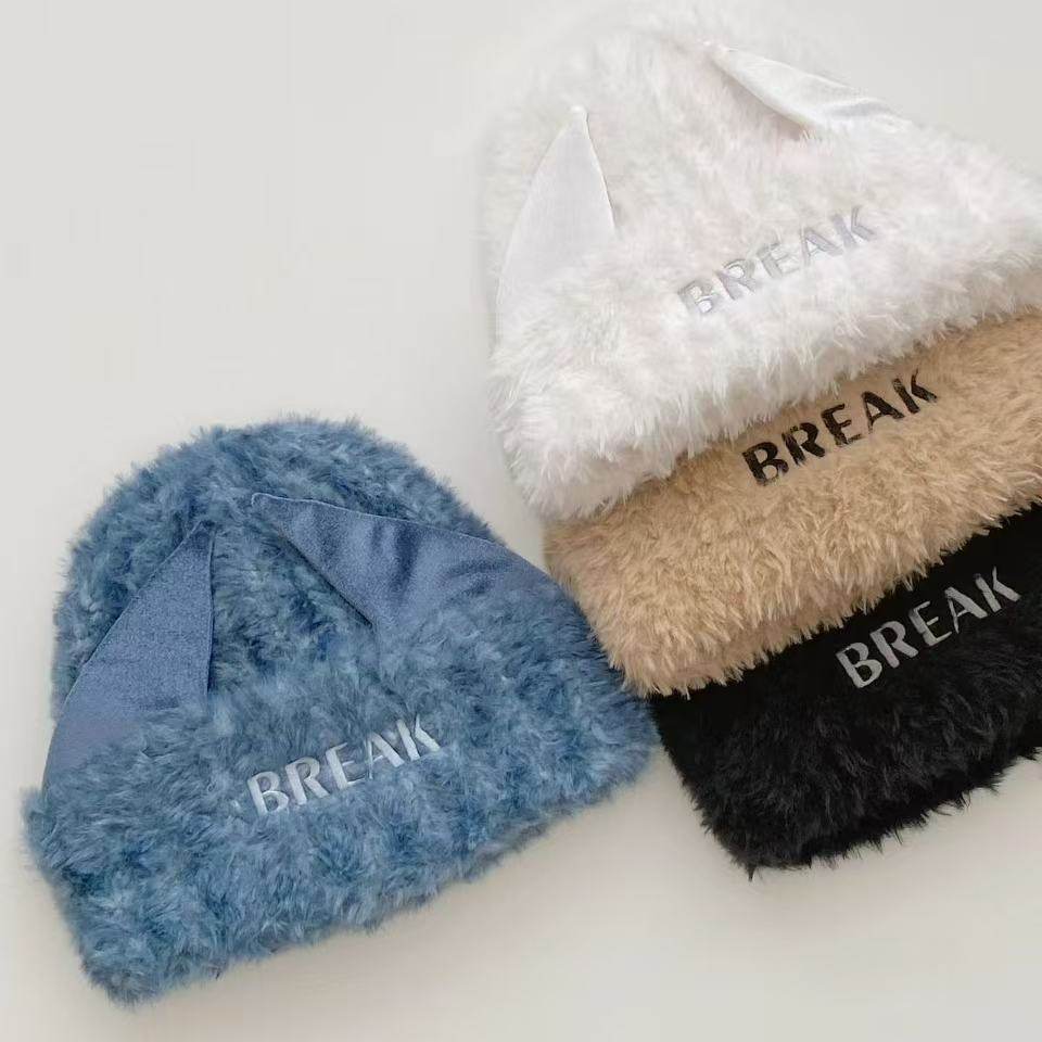 可爱恶魔角毛绒包头帽针织帽男女秋冬加厚保暖护耳套头帽翅膀帽子