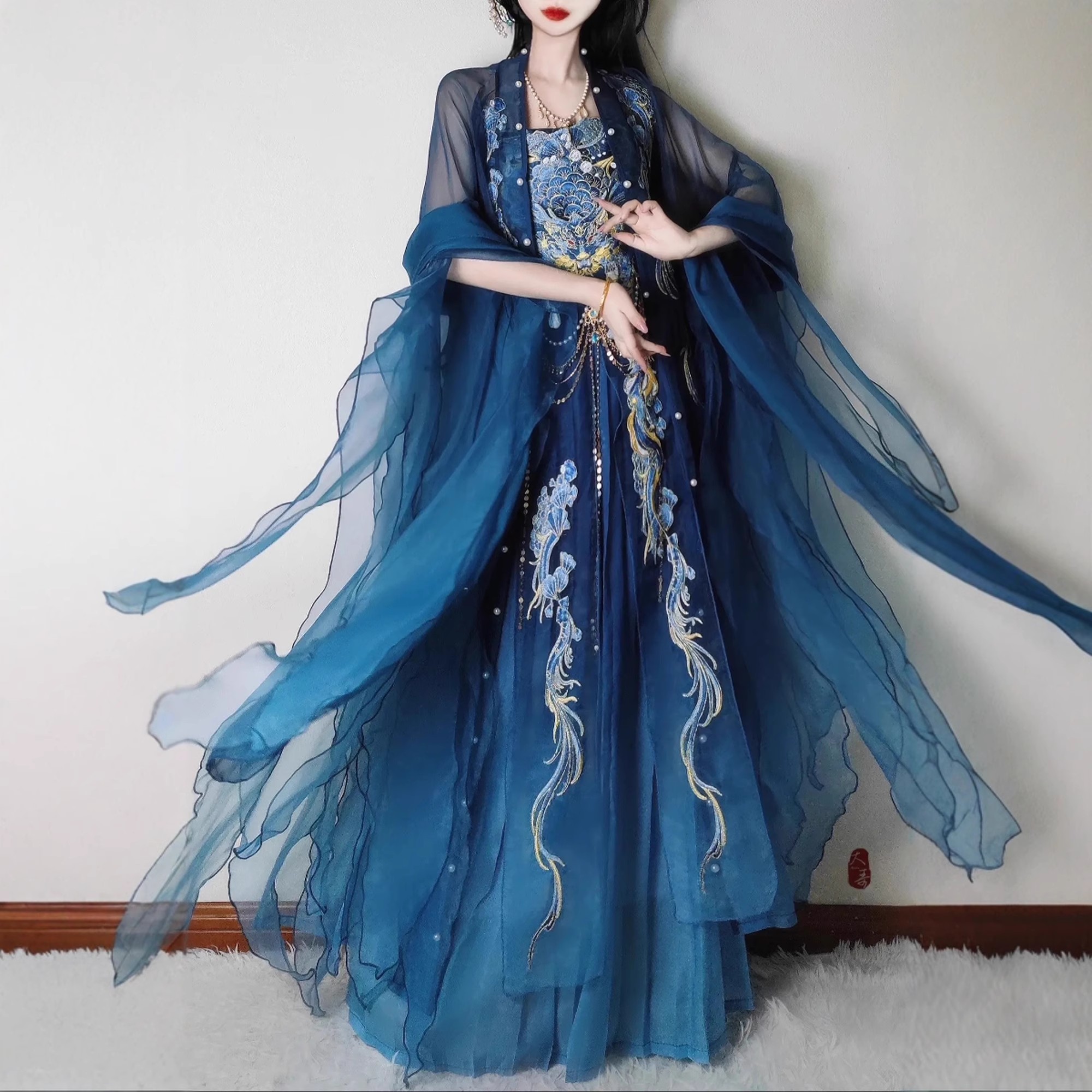 原创汉服女【敖润】魏晋风南北朝重工刺绣诃子裙大袖蓝色成人套装