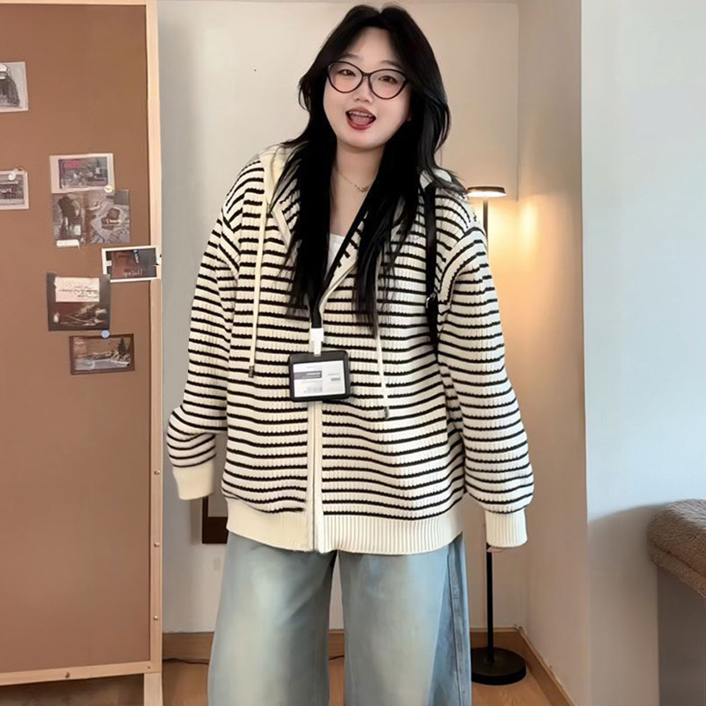 300斤大码女装撞色条纹连帽针织开衫女胖mm减龄气质显瘦拉链外套