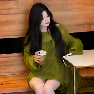 300斤特大码 女胖mm宽松休闲百搭圆领上衣 慵懒风绿色镂空针织罩衫