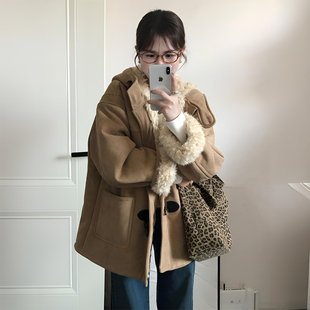 大码 胖mm学院风牛角扣羊羔毛外套女秋冬百搭设计感连帽棉服潮 女装