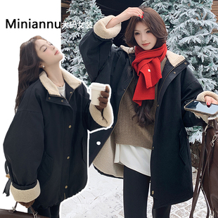 300斤特大码胖mm黑色工装派克服外套女新款韩系学院风保暖厚棉服