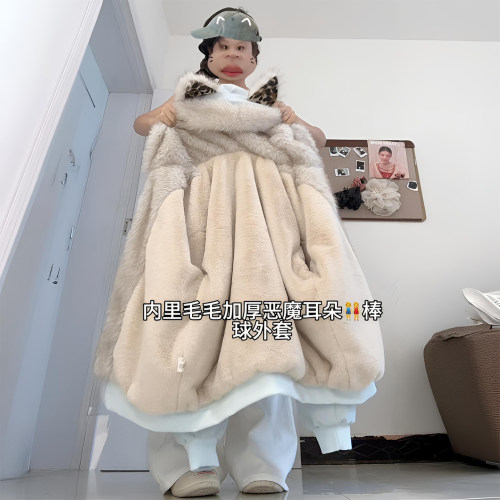 300斤特大码时尚百搭连帽外套女