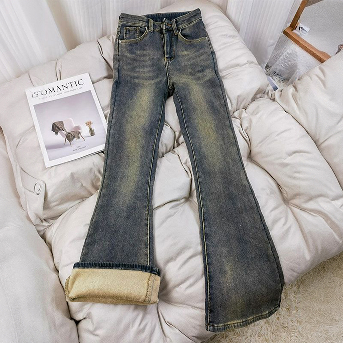 大码女装复古显瘦不贴腿喇叭裤女