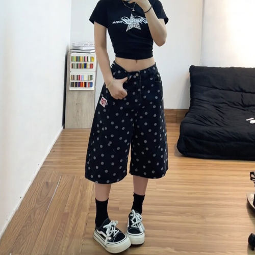 大码女装时尚ins超火牛仔短裤女