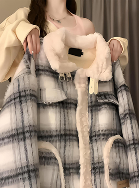 大码女装胖mm独特好看格子翻领棉服女韩版宽松显瘦设计感棉衣外套