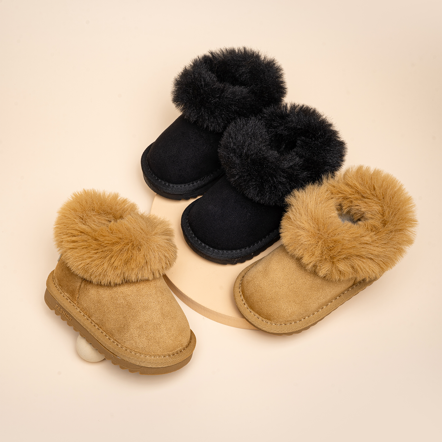 女宝宝雪地靴冬季加绒加厚婴儿冬鞋子公主毛毛保暖防滑软底短棉靴