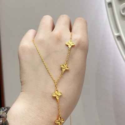 六福珠宝流苏四叶草碎冰黄金项链