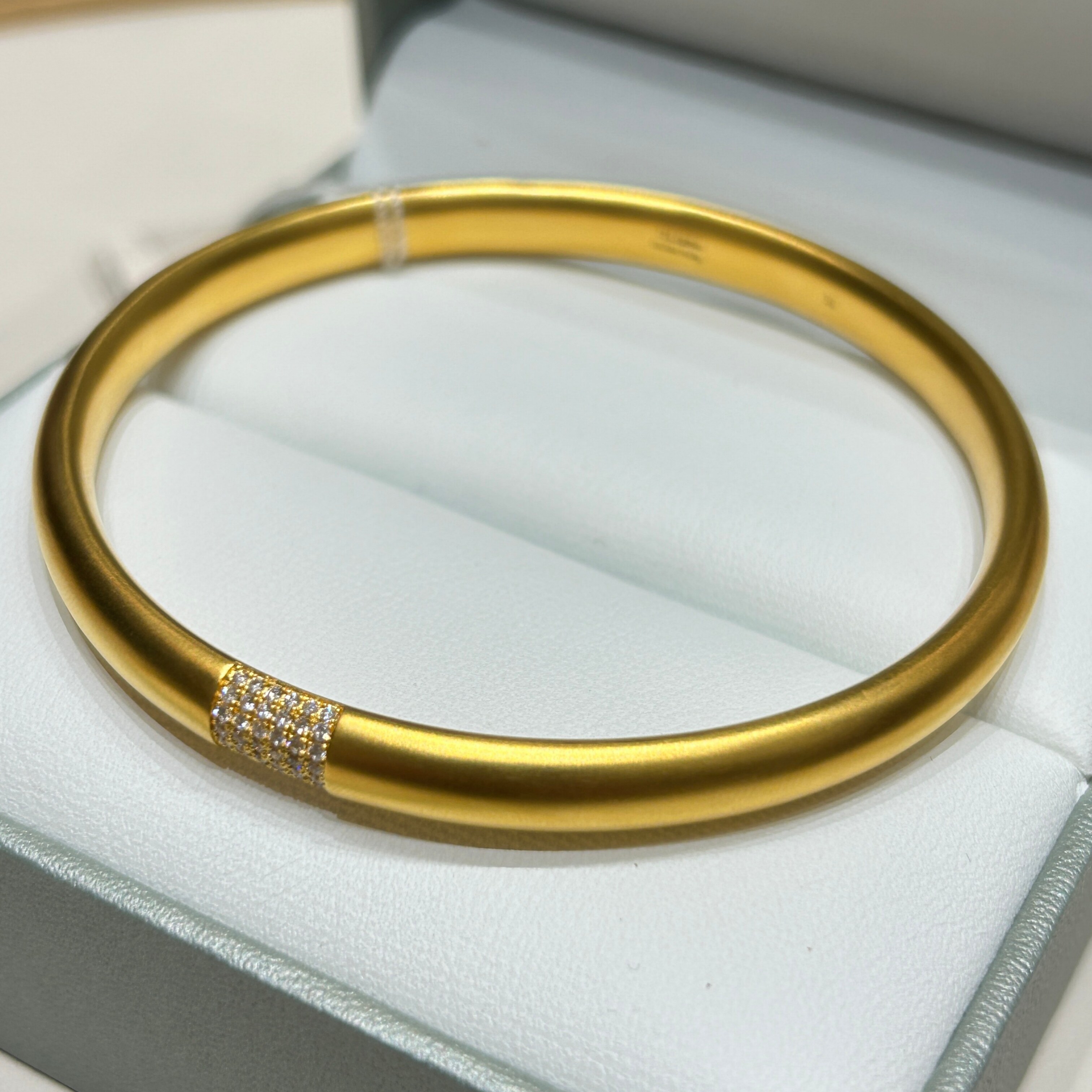 TSL谢瑞麟代购 足金999点钻古法素圈黄金钻石手镯女 专柜正品克减