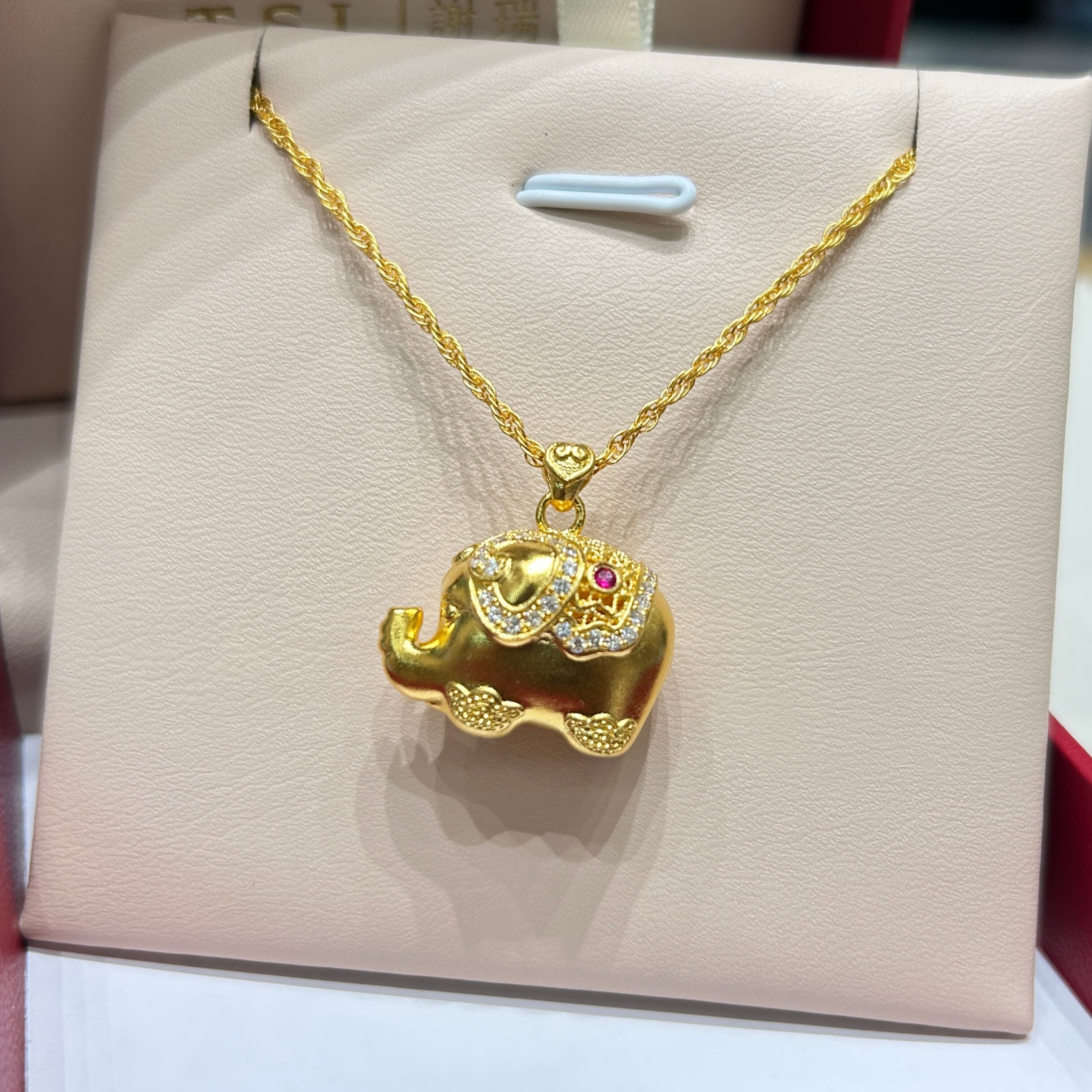 TSL谢瑞麟代购 足金999古法元宝小象黄金钻石项链女 专柜正品