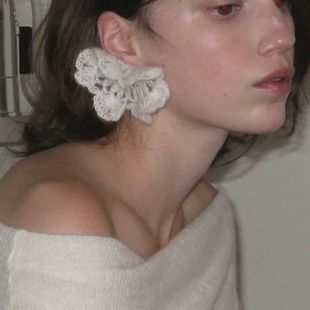 白色高级立体韩国ins纯手工钩织马海毛耳钉成品高级夸张耳饰花朵