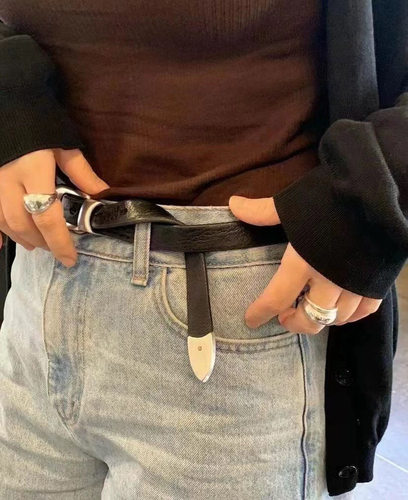 our legac*小众秀款 时髦复古简约水洗牛皮女式黑色皮带