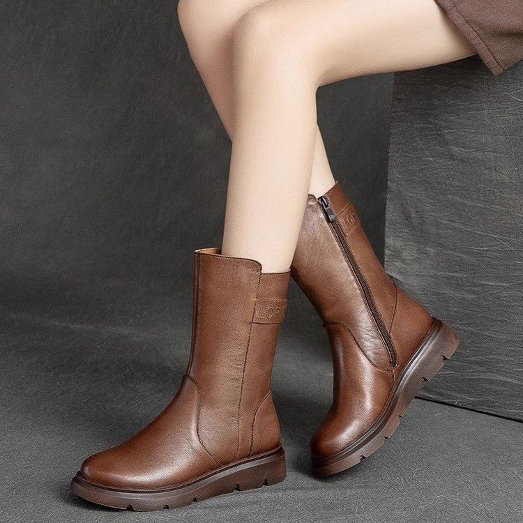 复古秋冬季骑士中筒靴百搭显气质妈妈靴加绒保暖平底马丁靴女