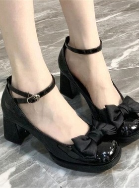 配裙子黑色高跟鞋蝴蝶结一字带学院仙女风漆皮女童少女lo鞋洛丽塔
