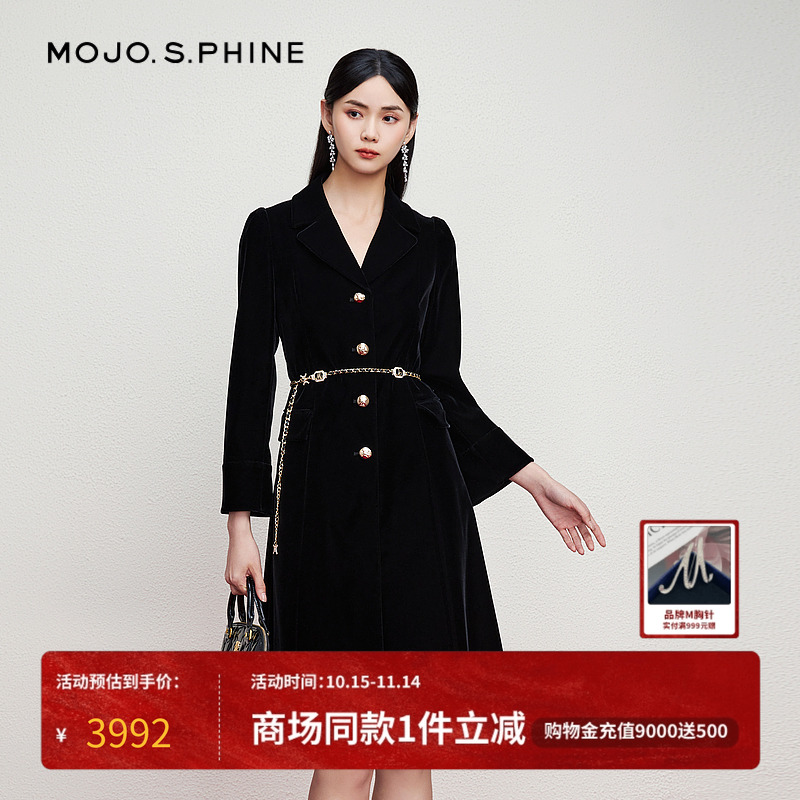 MOJO莫佐复古宫廷款丝绒大衣