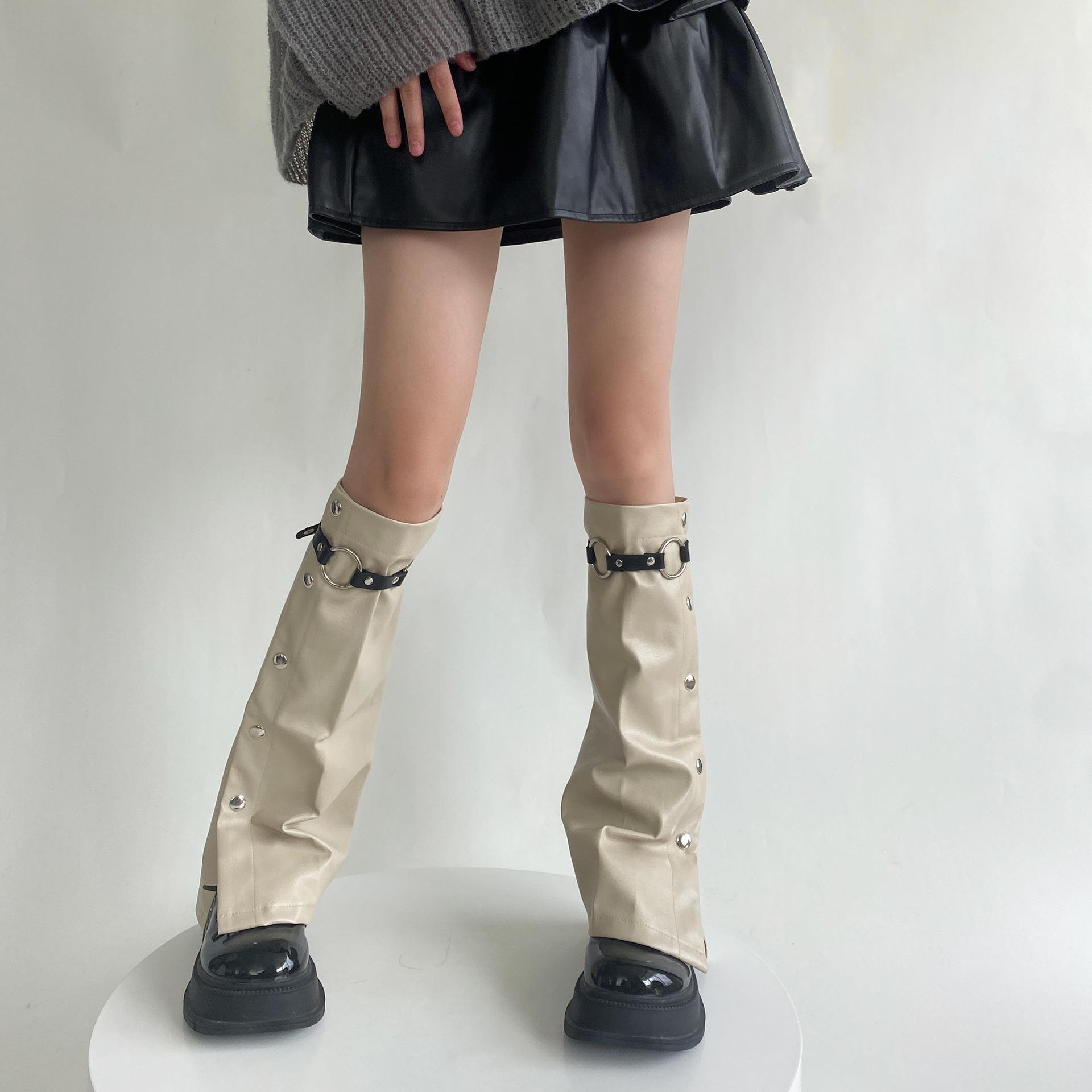 IUM千禧风套甜计酷女孩秋冬皮质腿设感侧边排扣直按扣靴套女辣筒