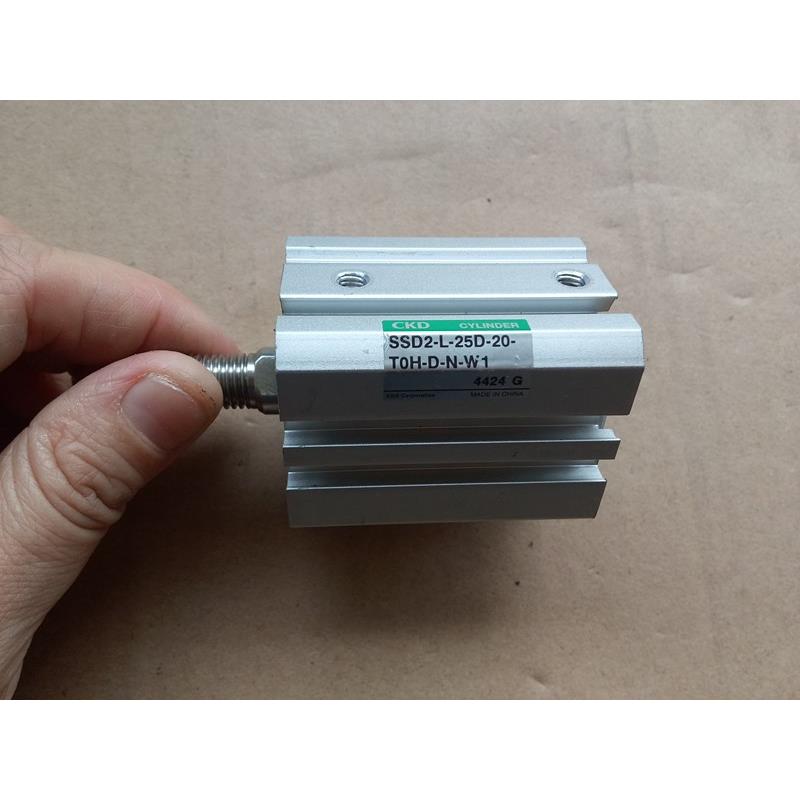 二手原装CKD SSD2-L-25D-20-T0H-D-N-W1/STGBC-2050