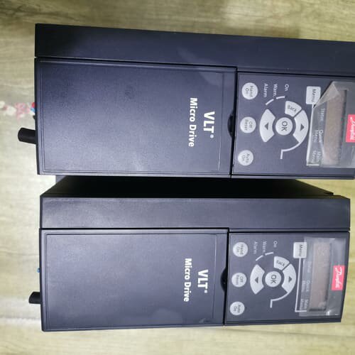 丹佛斯变频器两台 FC-051P2K2S2E20H3BXCX