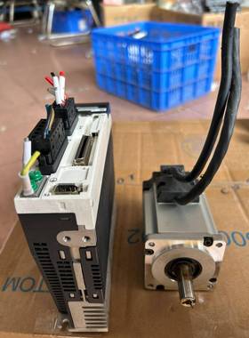 伺服驱动器电机如图一套MADKT1507E MSMJ0