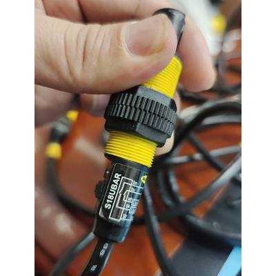 邦纳s18uBAR，二条样品600元/条处理，原包装