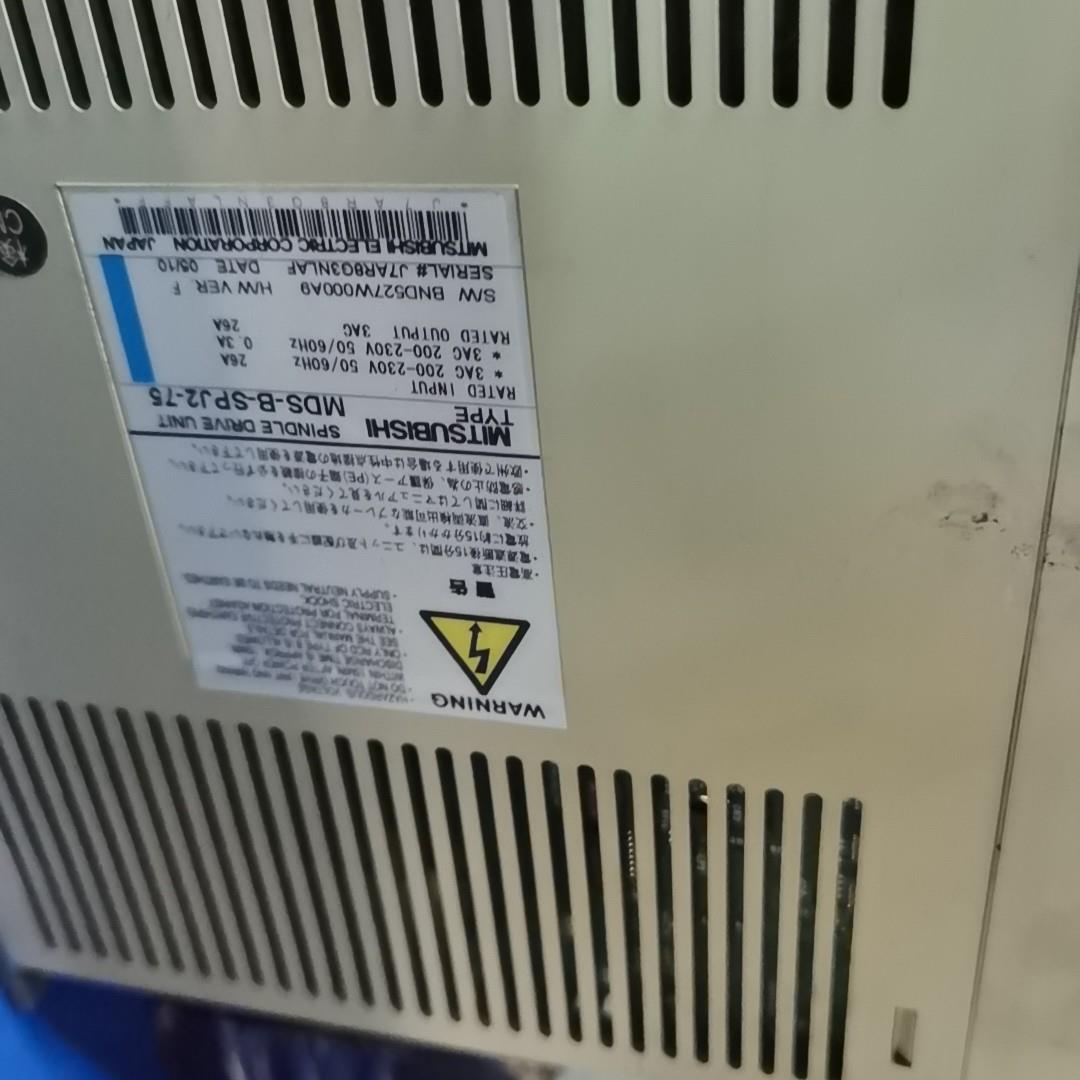 MDS-B-SPJ2-75/110主轴驱动器7.5kw