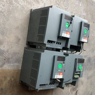 变频器ATV310HU40N4A，4kw，通电