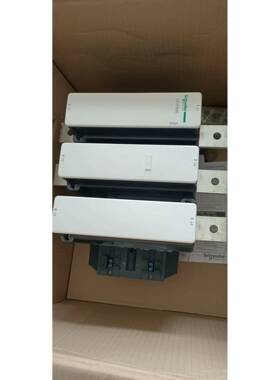 接触器：LC1F630P7S011,230V