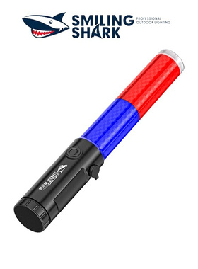 Red and blue signal lights outdoor traffic warning flashligh