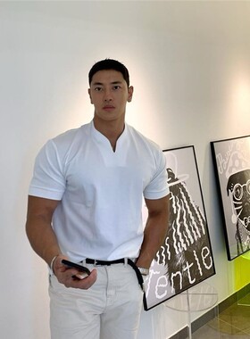 2020 New Arrived V neck short sleeve men t shirt Slim Fit t-