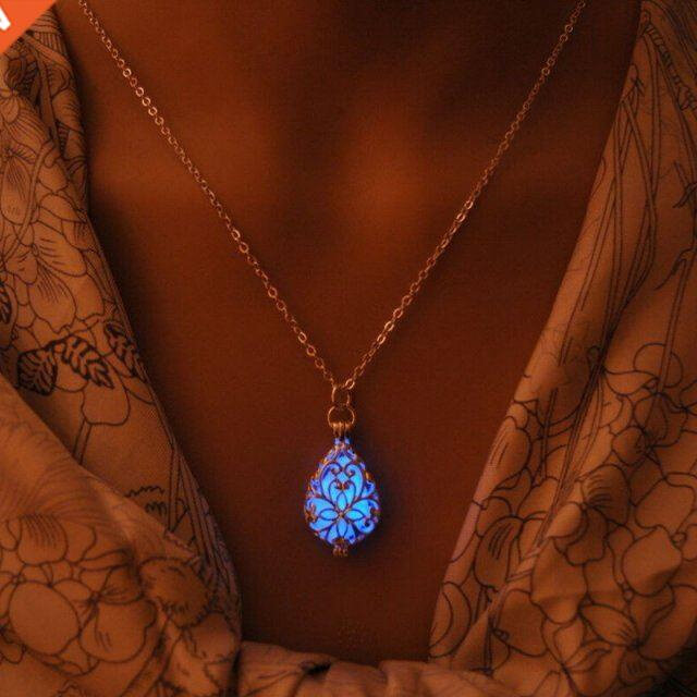 1 PCS Dark Luminous Necklaces Chain Necklace Glowing in Dark