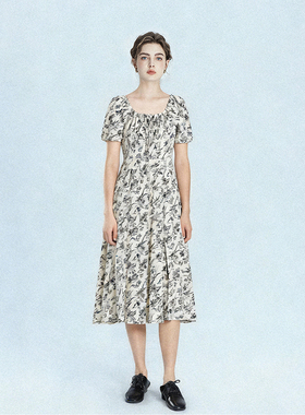 法式风碎花连衣裙女泡泡袖方领中长裙气质减龄复古女装短袖A字裙