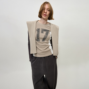 修身 25年秋冬撞色印花T恤长袖 田曦薇同款 PHISM
