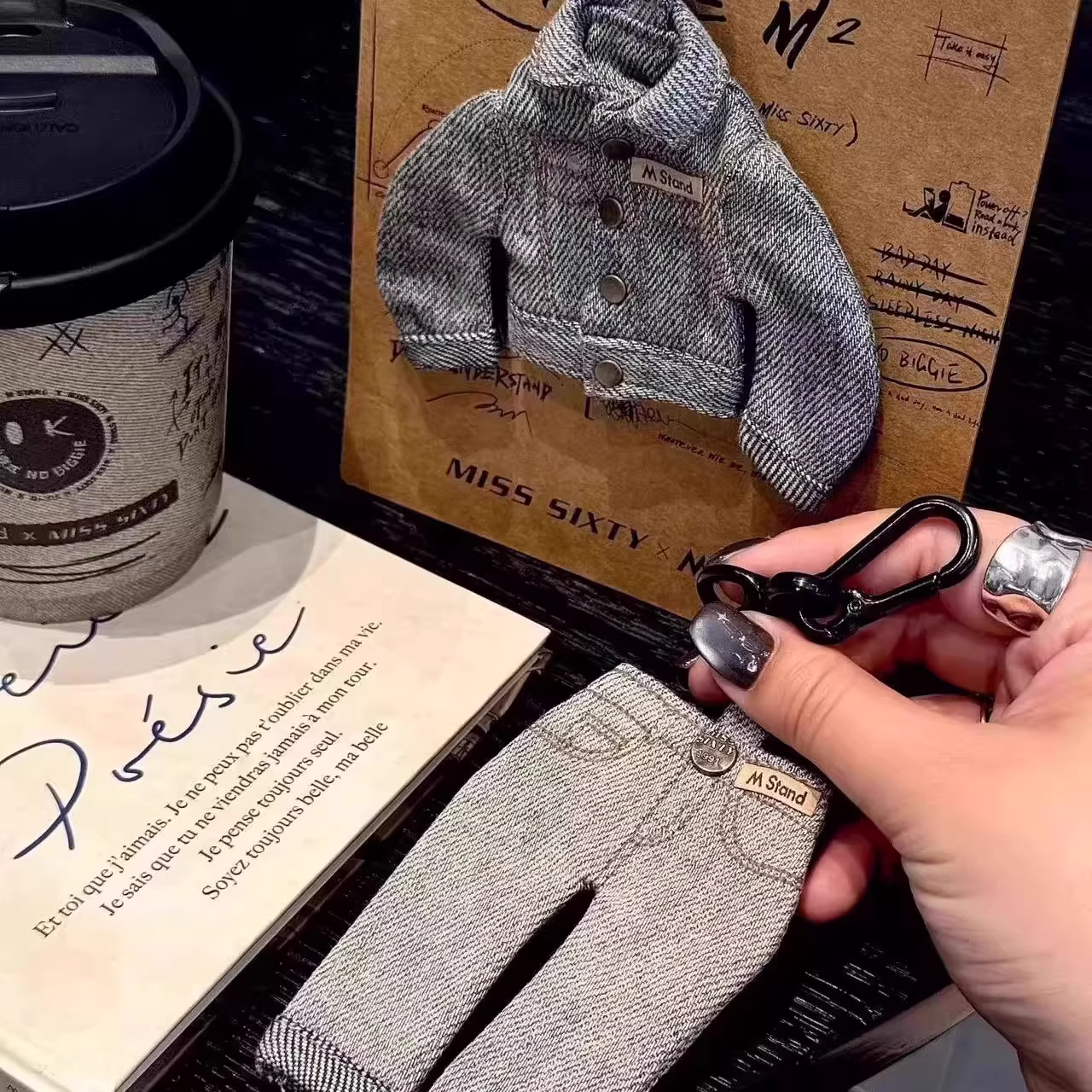 M Stand复古牛仔套装挂件创意可爱包包钥匙扣挂饰穿搭装饰品收藏